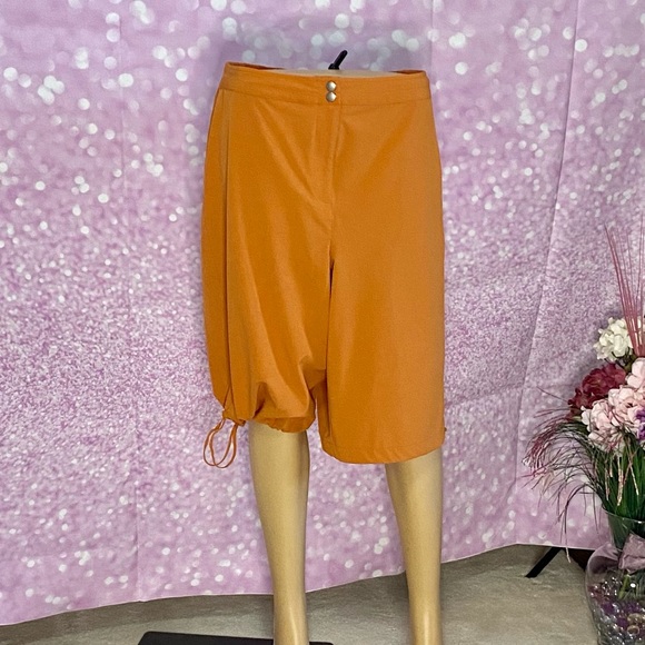 Chico’s Zenergy capris, soft and comfy with adjustable leg *see size chart* - Picture 5 of 15